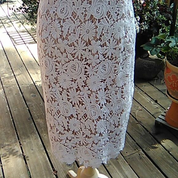 Mikael Aghal Guipure Lace Sheath Dress - Picture 6 of 14